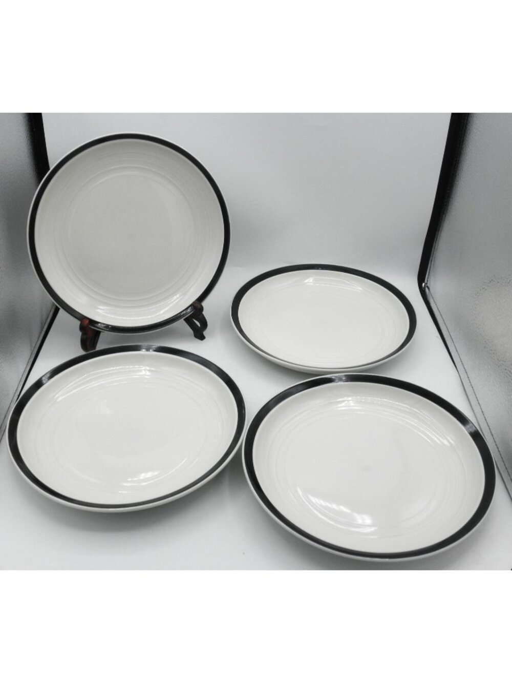 HMQ87 by Home 10-1/4 Inch Dinner Plates Set of 4 White Black Band Bistro Style